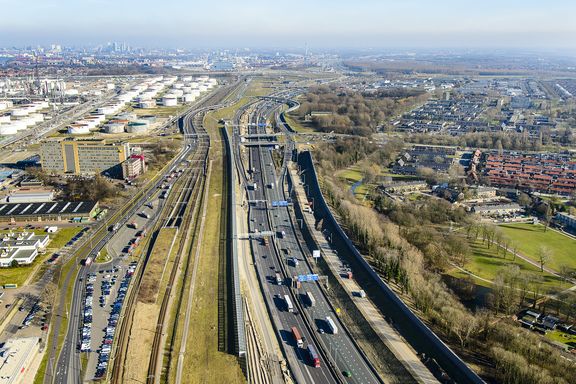 Snelweg, verkeer Rotterdam